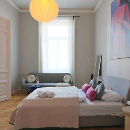 Grand & Artful Gem By Opera & With Views