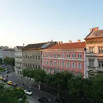 Apartament Grand & Artful Gem By Opera & With Views