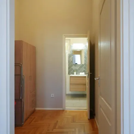 Grand & Artful Gem By Opera & With Views Apartamento *