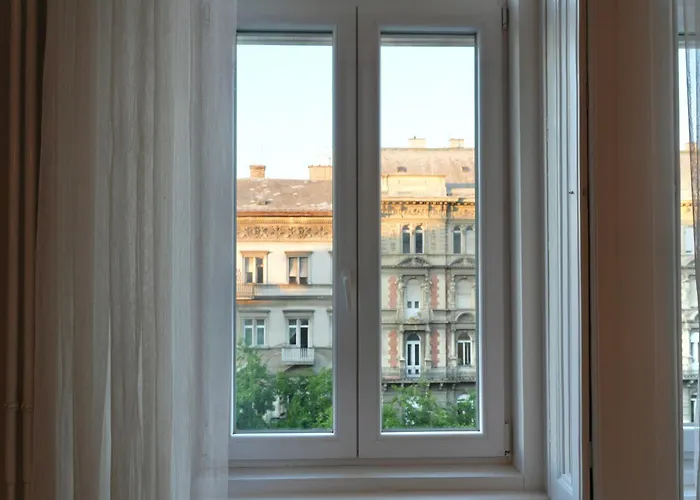 Apartament Grand & Artful Gem By Opera & With Views