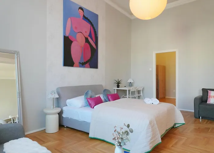 Grand & Artful Gem By Opera & With Views