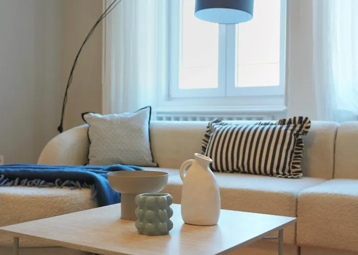 Grand & Artful Gem By Opera & With Views Apartament Budapeszt